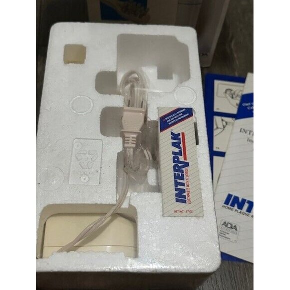 Vintage Interplak Home Plaque Removal Instrument 1992 New Sealed NOS PB-12 Rare - Picture 12 of 12